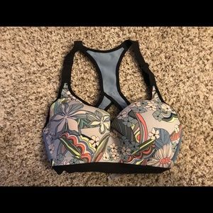 VS sports bra